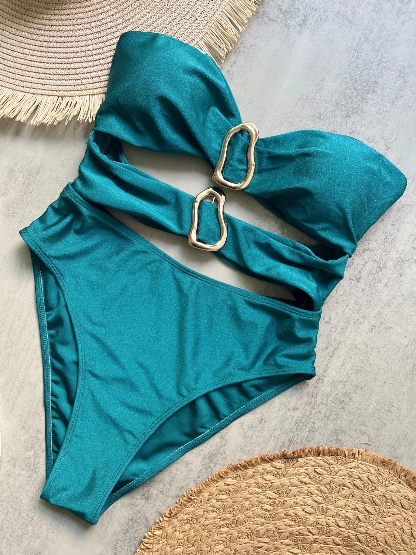 Essence one piece swimsuit