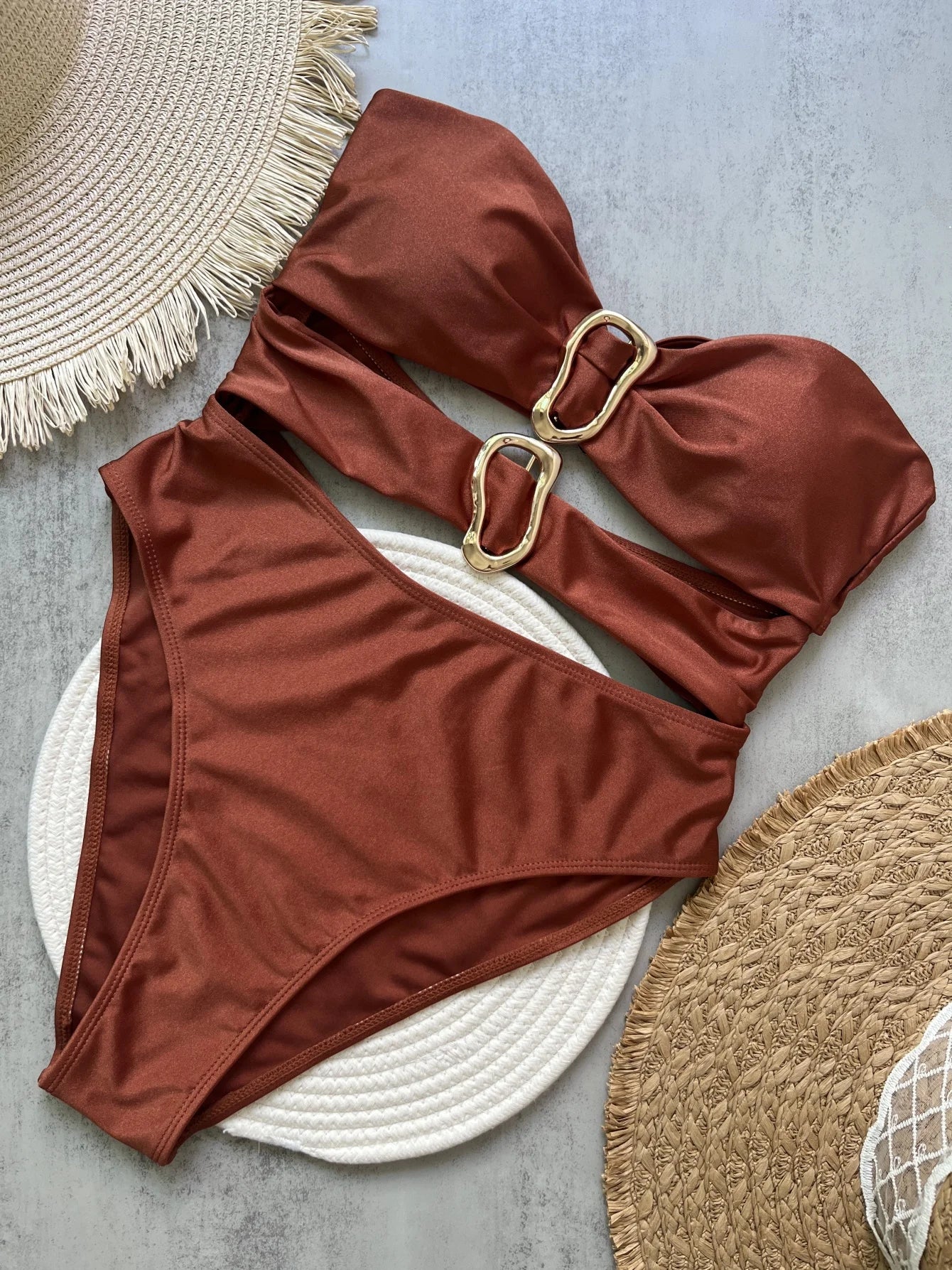 Essence one piece swimsuit
